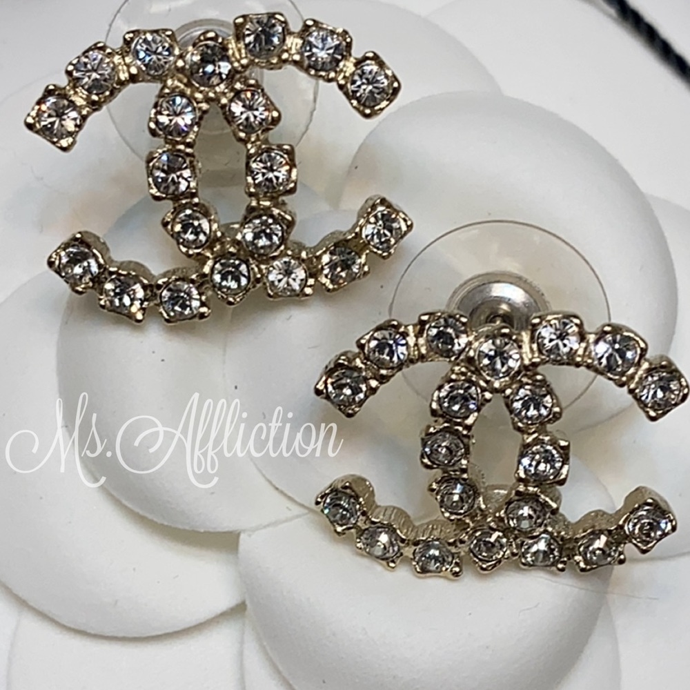 CHANEL NEW! Crystal CC Earrings *Rare* Gold 2020